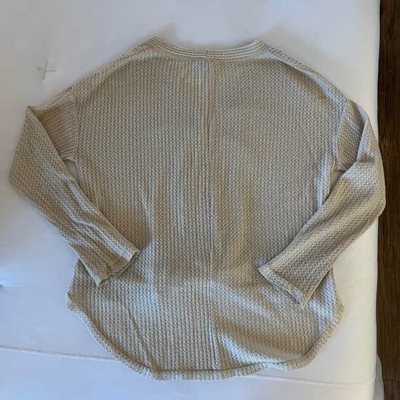 Evereve / Allison Joy sweater - Picture 6 of 7